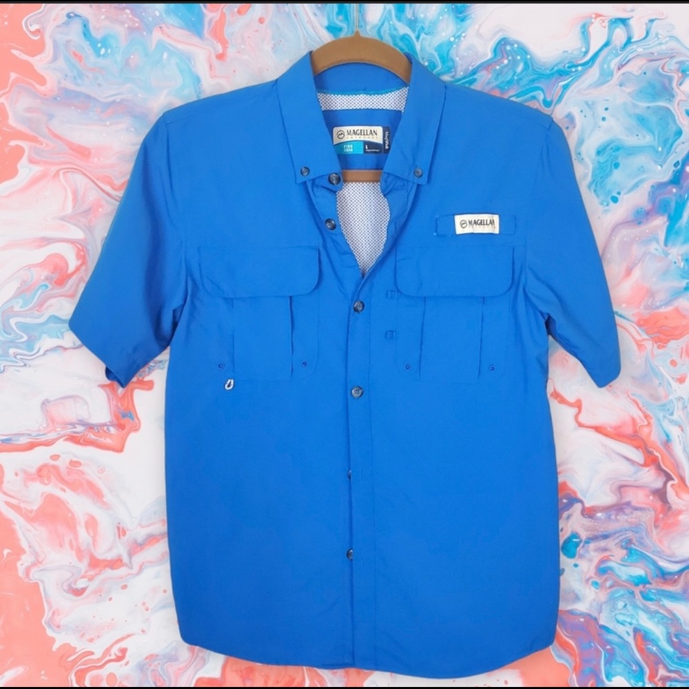 Magellan Outdoors Fish Gear Shirt Sz L this is more like a boys size large.